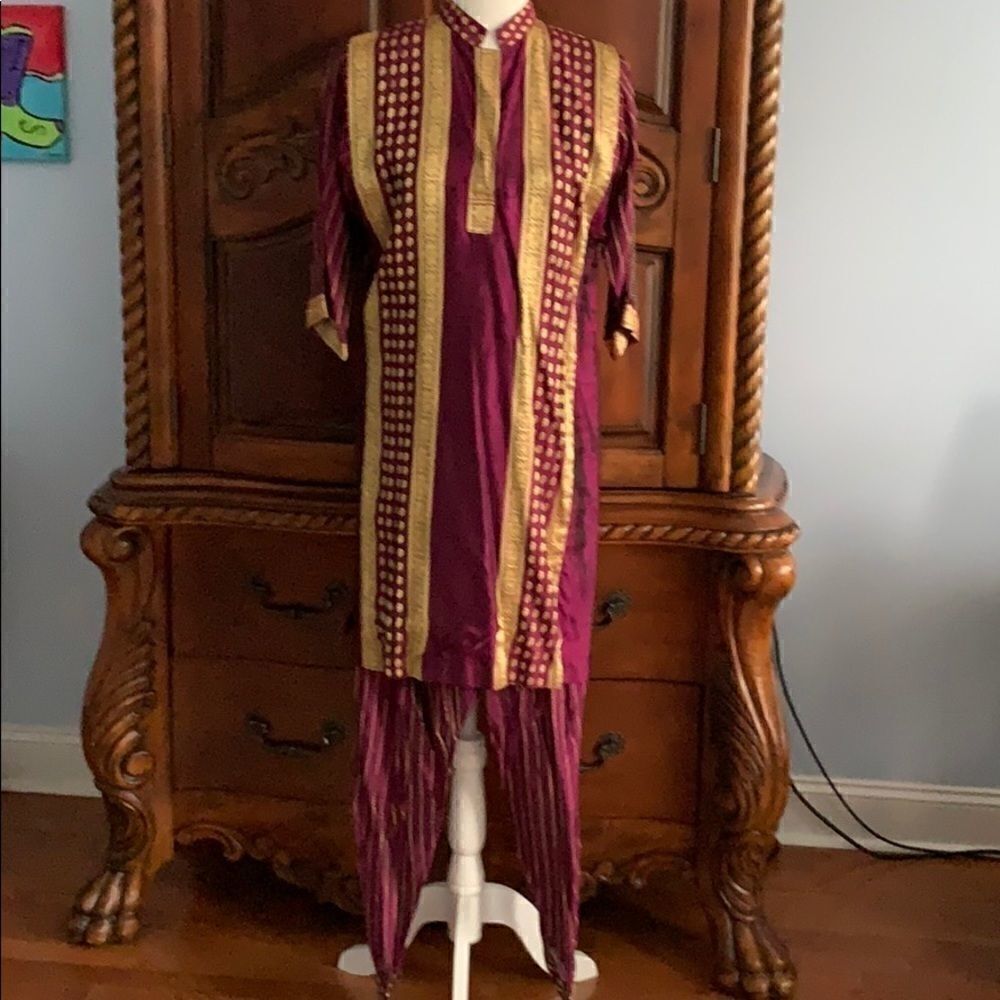 Salwaar Kameez suit- size S - Picture 2 of 7
